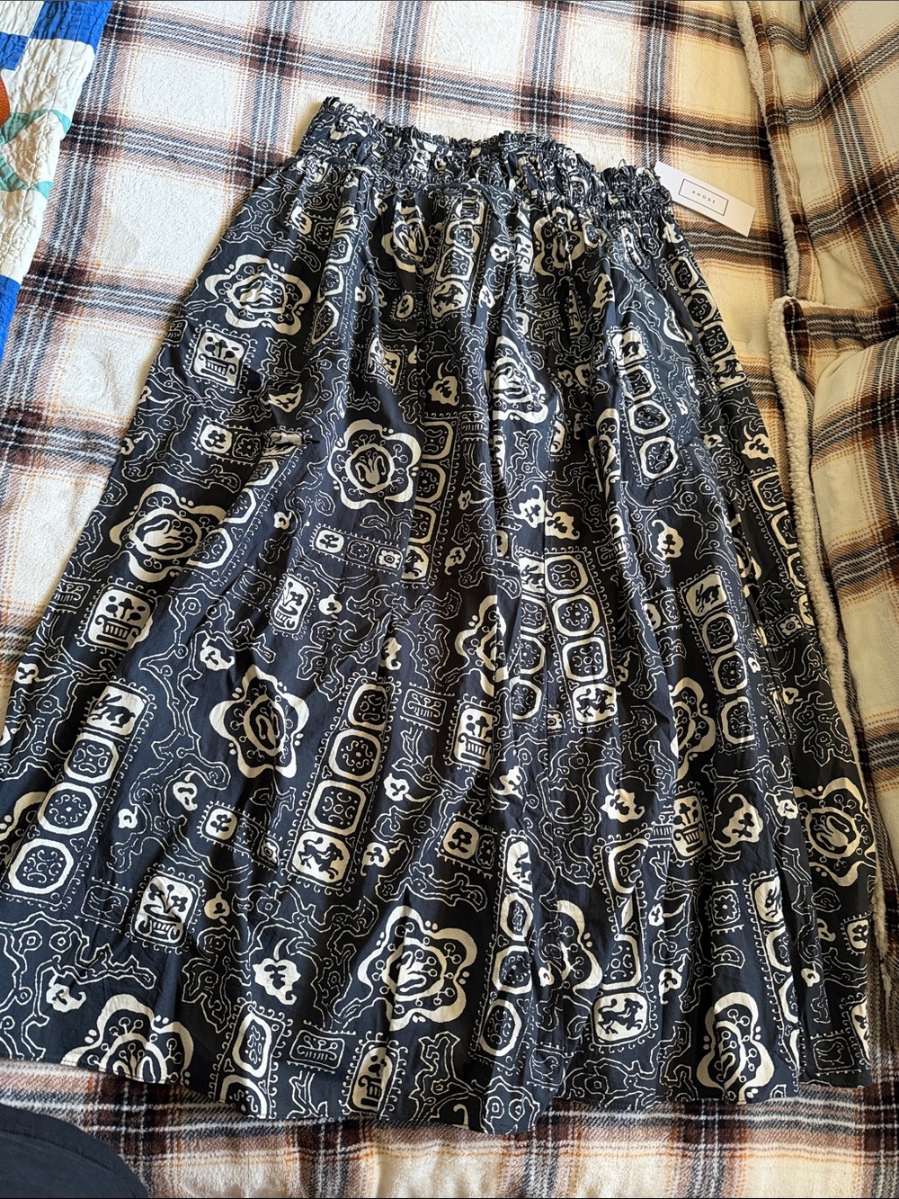 RHODE Black and White Printed Gathered Midi Skirt Pooja skirt